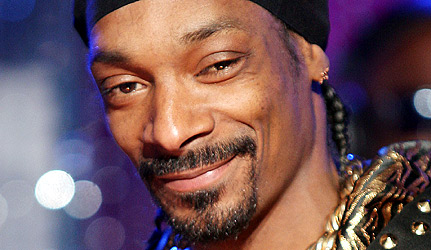 Snoop Dogg soupçonné de se droguer : l’arrestation qui fait rire la toile !
