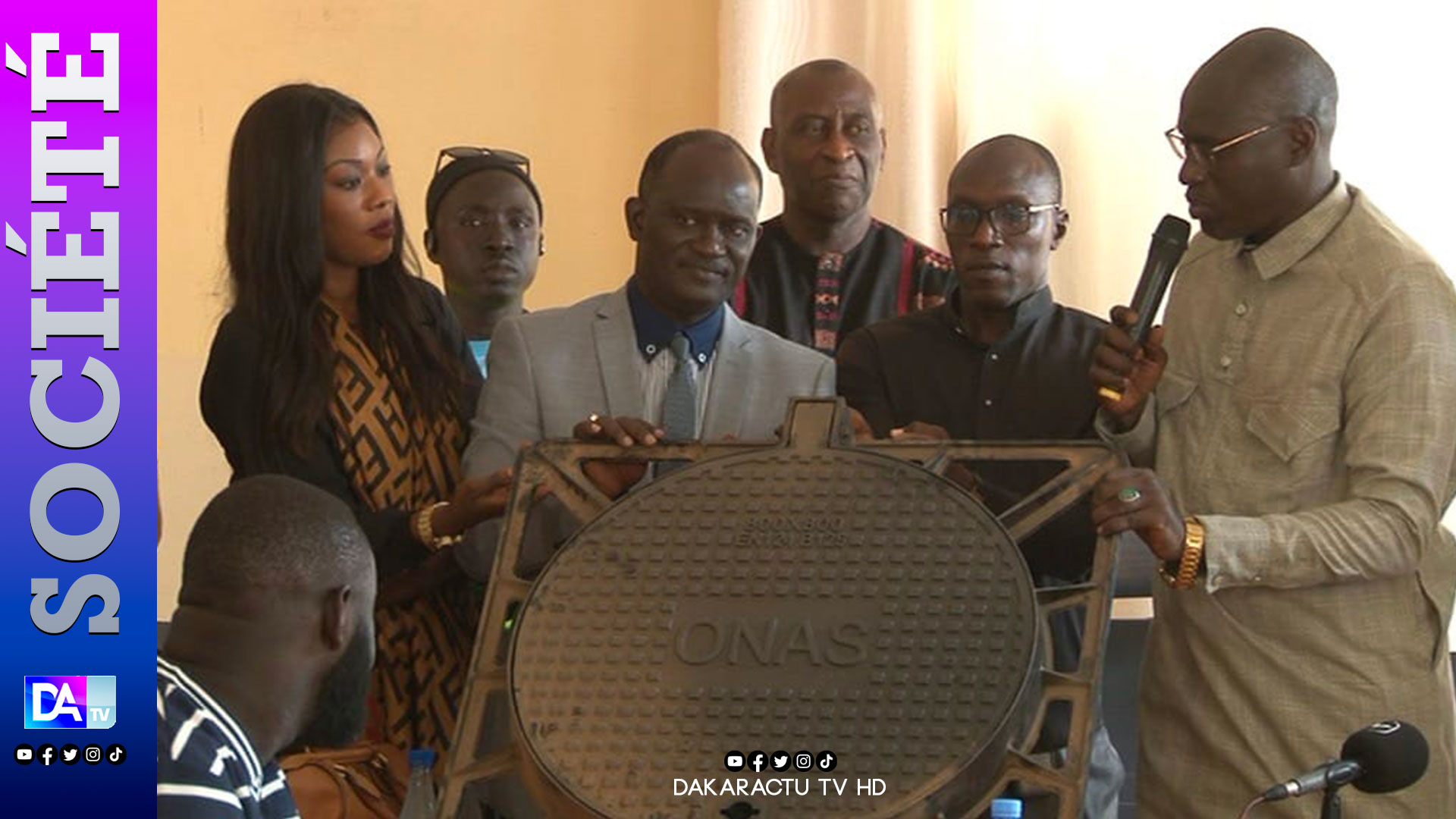 Onas /Remise de plaques d’égouts : « Nous demandons aux populations de veiller sur ces plaques qui sont leurs biens communs » (DG)