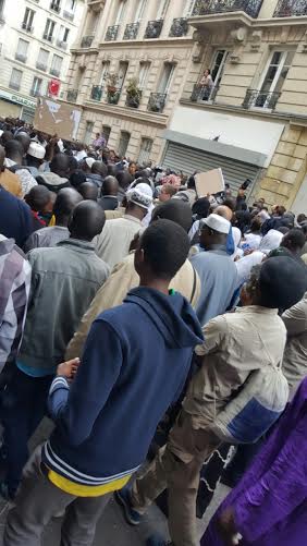 PARIS : Des sénégalais marchent pour rendre hommage aux victimes de l'incendie criminel (IMAGES)