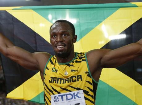 Usain Bolt grillé en boîte de nuit avec une strip-teaseuse !
