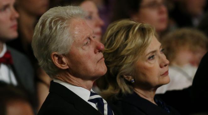 Hillary Clinton frapperait son époux Bill et terroriserait ses équipes de campagne