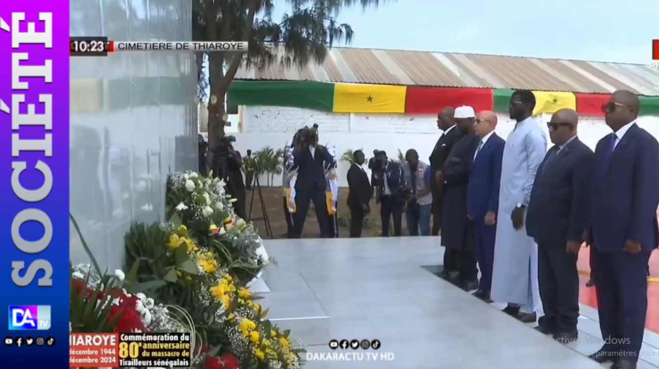 80 anniversaire du Massacre des Tirailleurs Sénégalais: Cinq chefs d'Etats africains ont déposé des gerbes de fleurs en mémoire aux  victimes de Thiaroye 44