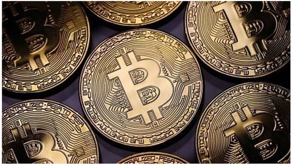 Galvanisé par Trump, le bitcoin franchit les 100.000 dollars