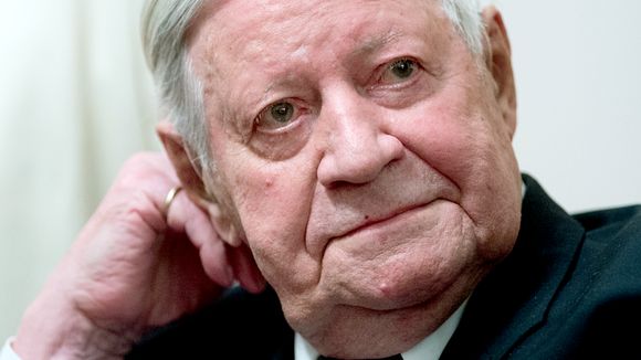 Allemagne : l'ancien chancelier ouest-allemand Helmut Schmidt est mort