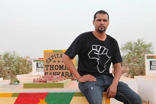 Smokey Bambara  (Mouvement Balai Citoyen du Burkina) :  «Si on peut prendre l’argent de l’impérialisme pour combattre l’impérialisme, il faut le faire »
