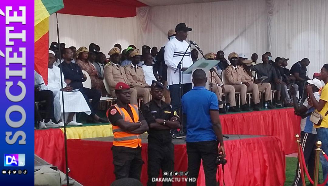 KOLDA : Cheikh Tidiane Dièye (Ministre de l’hydraulique et de l’assainissement) pose la 1ere pierre du nouveau forage et des 39.000 branchements sociaux…