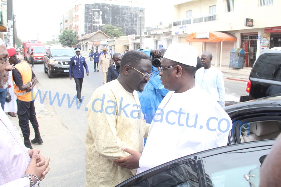 Le président de la République Macky Sall chez le ministre Papa Abdoulaye Seck pour lui présenter ses condoléances (IMAGES)