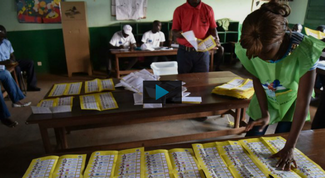 Élections en Centrafrique : une majorité de candidats demandent l'arrêt du dépouillement