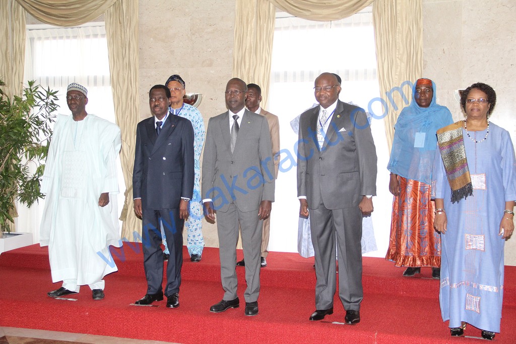 Les images de la cérémonie officielle de la 4ème Assemblée Générale et Session de formation de l'Association des Médiateurs des pays membres de l'Union économique et monétaire ouest africaine ( AMP-UEMOA)