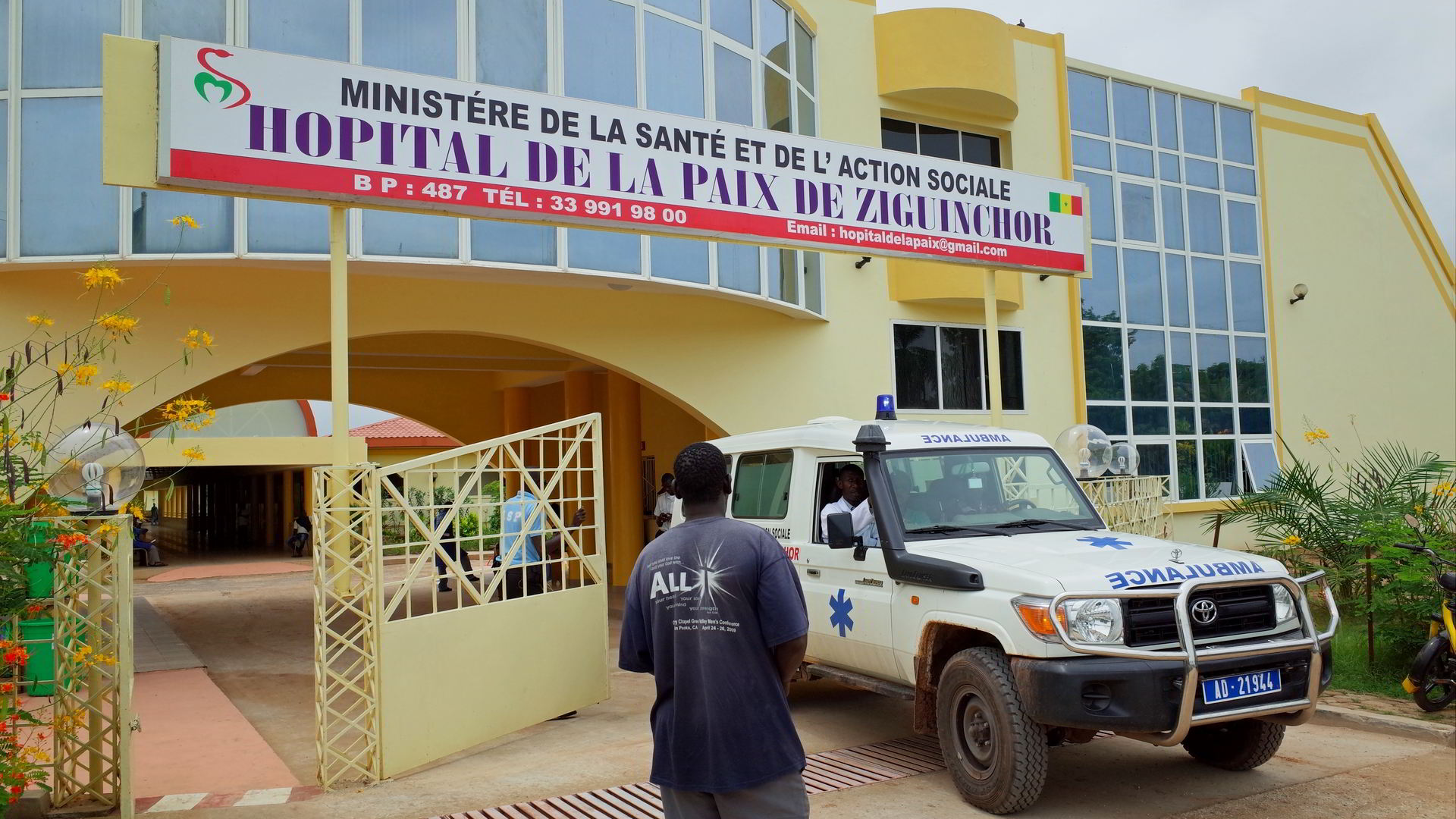 Ziguinchor : Les archives de l’hôpital partent en fumée, un incendie ravage tout sur son passage