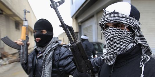 INDE : Des hommes armés prennent d'assaut un bâtiment administratif au Cachemire