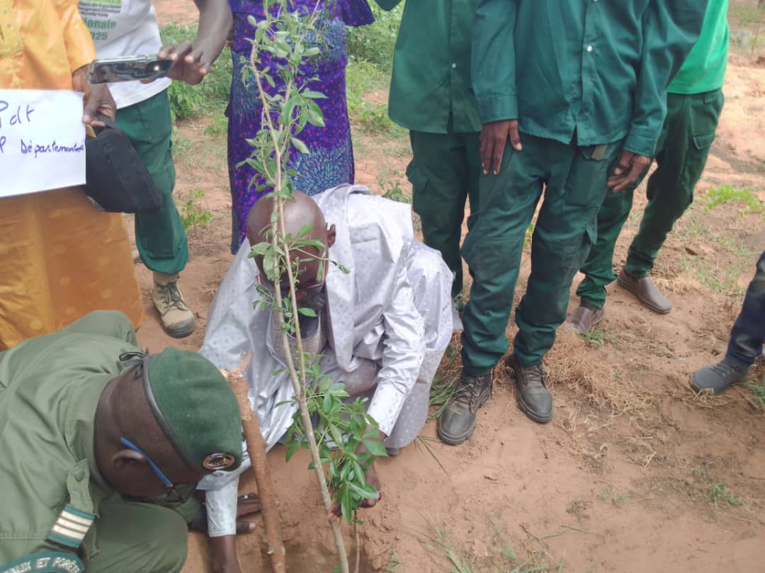 Célébration de la journée de l'arbre à Koyly Alpha :  le Maire Gory Ba sollicite une brigade forestière et un poste vétérinaire dans la localité