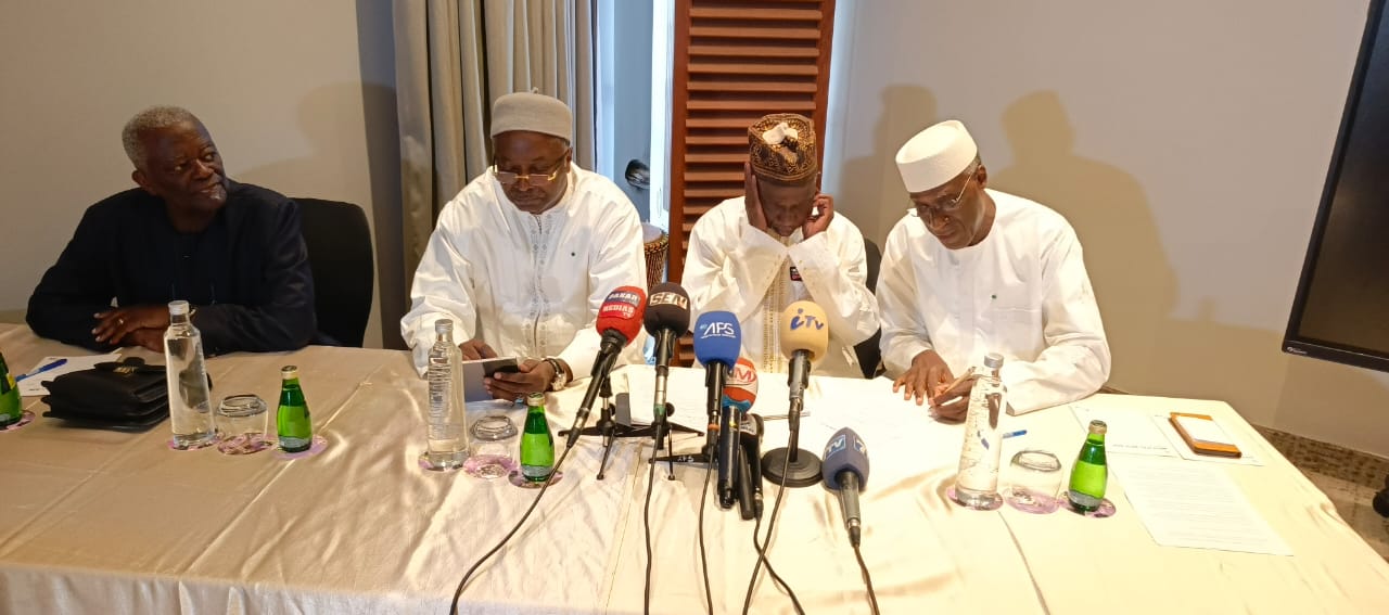 Célébration des 90 ans du président Abdou Diouf : la Fondation Abdou Diouf Sport et Vertu lance les festivités de l’anniversaire de l’ancien chef d’état