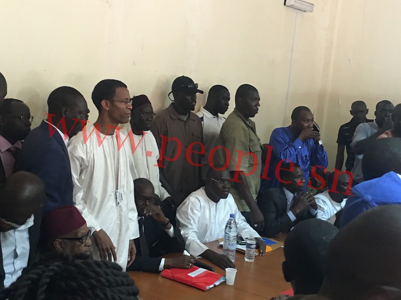 BUREAU POLITIQUE DU PARTI SOCIALISTE : Khalifa Sall acclamé, Ousmane Tanor Dieng et Cie insultés