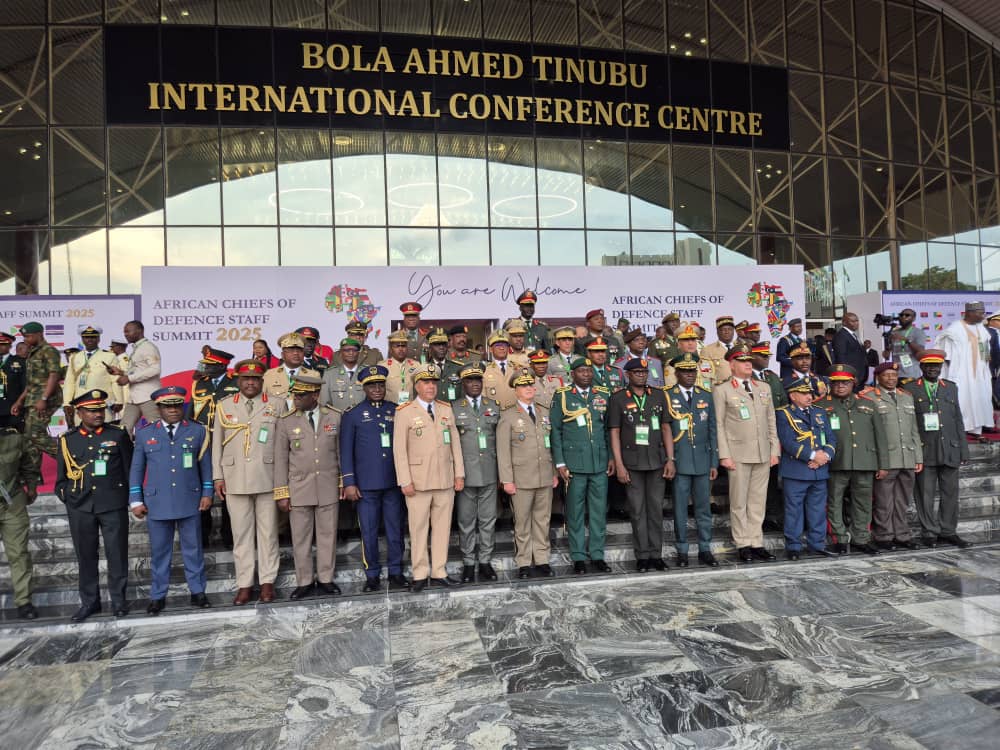 Conférence des Chefs d’état-major des Armées africaines : Le Général Mbaye Cissé représente le Sénégal à Abuja