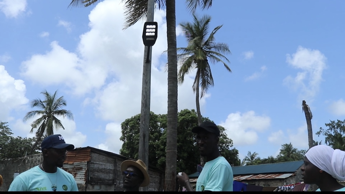 Écologie et solidarité : des jeunes volontaires accompagnent la transition verte en Casamance