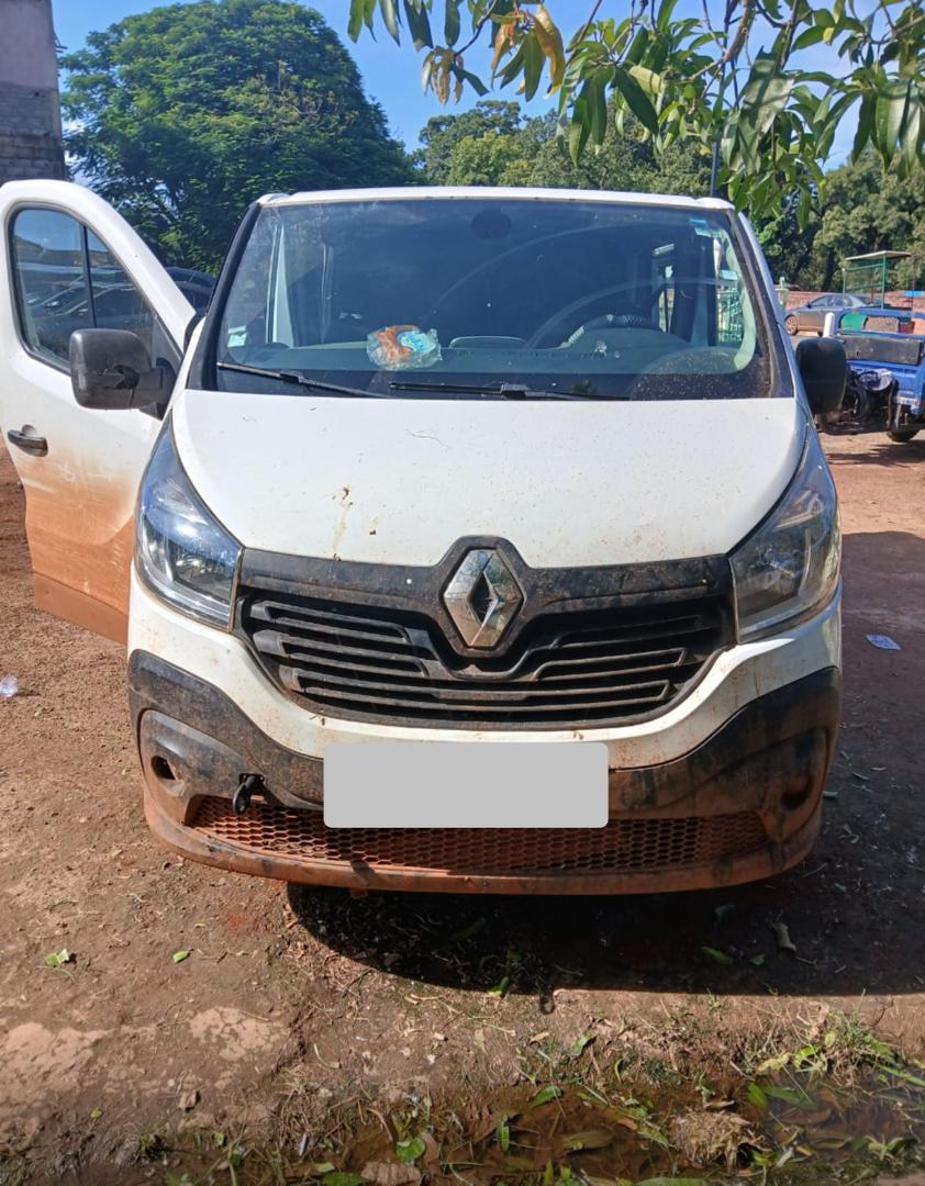 Trafic de drogue : La douane met la main sur 240 plaquettes de cocaïne d’une contrevaleur de 21 milliards 780 millions de francs CFA. Trafic de drogue : La douane met la main sur 240 plaquettes de cocaïne d’une contrevaleur de 21 milliards 780 millions de francs CFA.