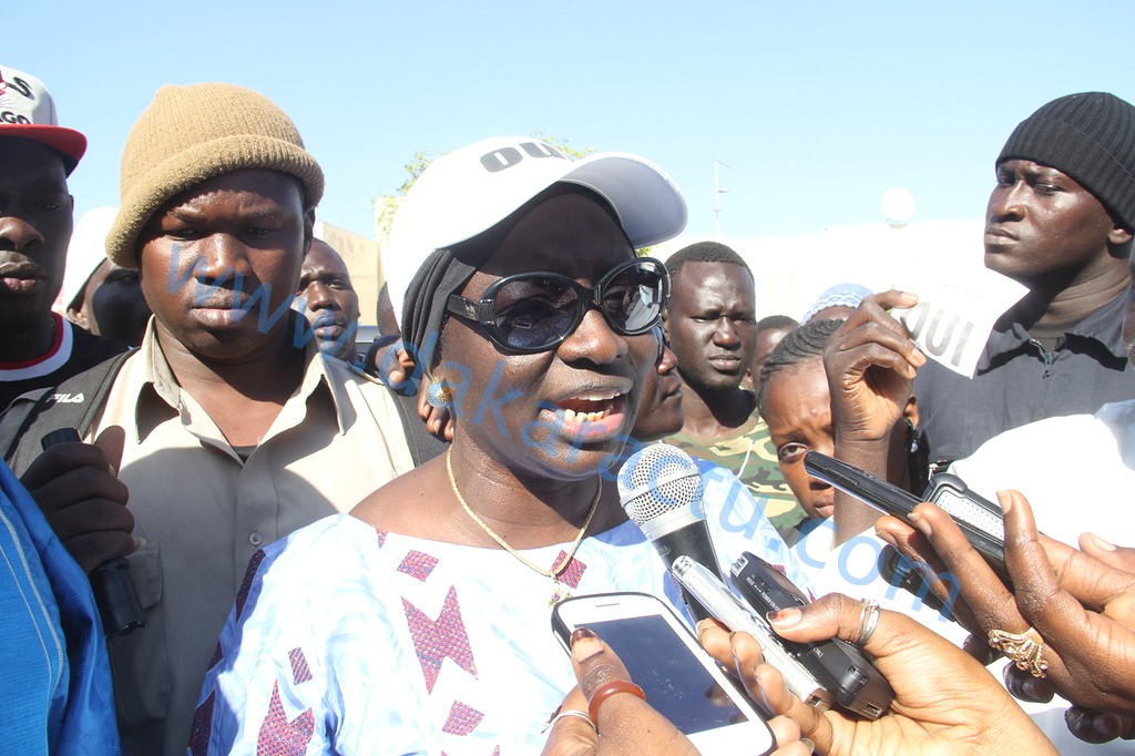 Aminata Touré aux taximen : " Votre mobilisation exceptionnelle témoigne de votre engagement aux côtés du président Macky Sall! "