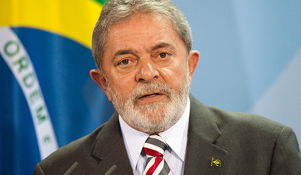 BRÉSIL : L'entrée de Lula au gouvernement suspendue 