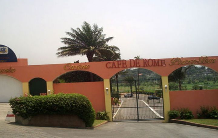 Le Café de Rome de Dakar et le Casino du Cap-Vert vendus à la famille Atal