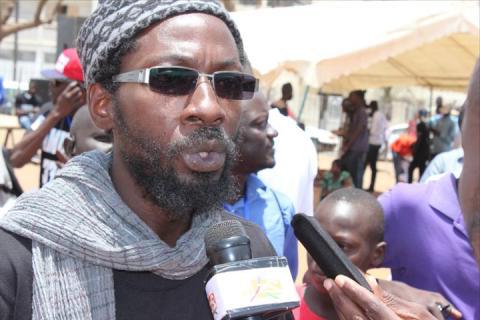 Fadel Barro de Y en a marre : « La seule réponse à cette injustice c'est que les gens aillent voter massivement NON »