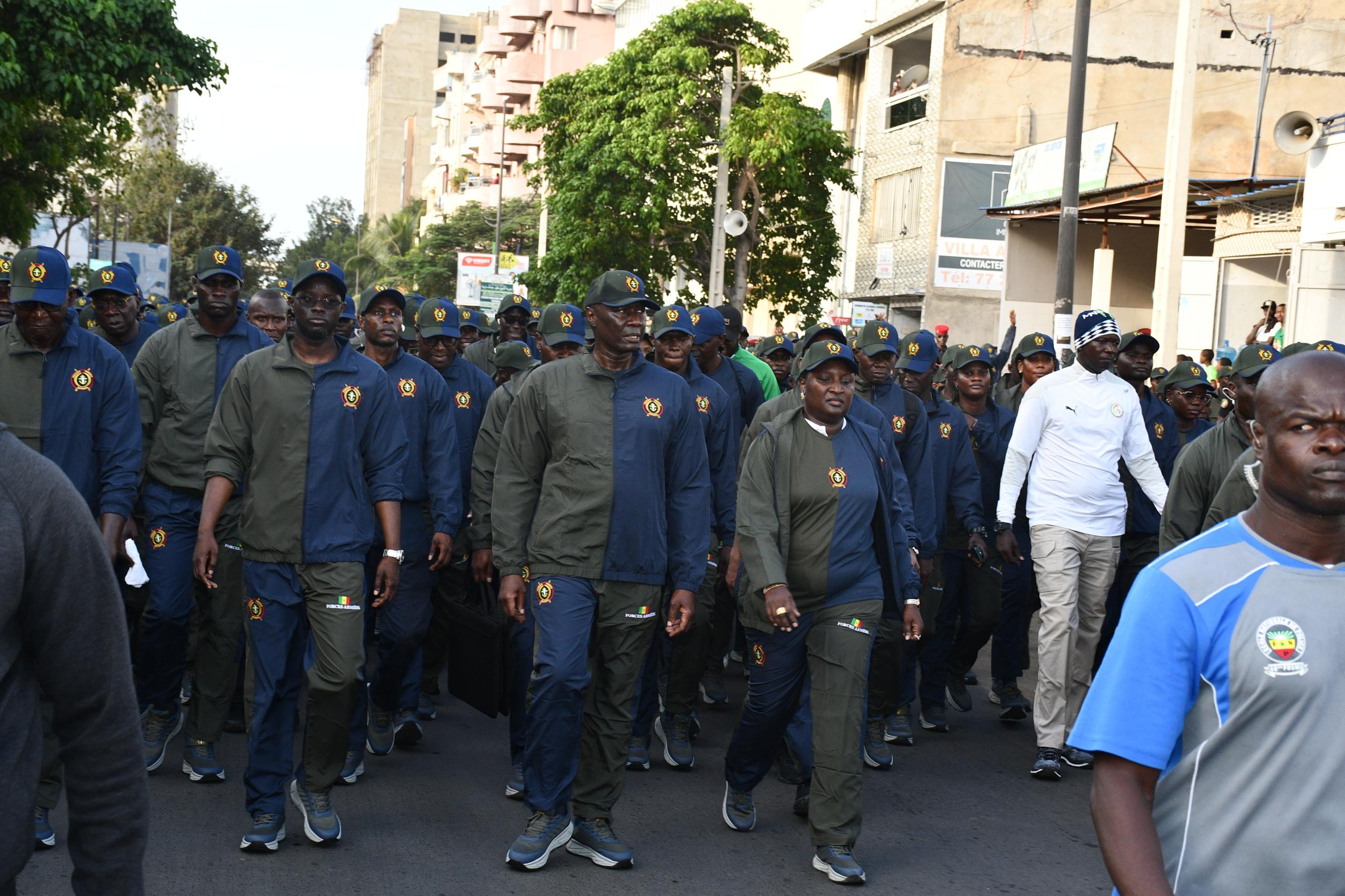 Semaine des Forces Armées : Le PR Diomaye Faye participe à la Randonnée Pédestre
