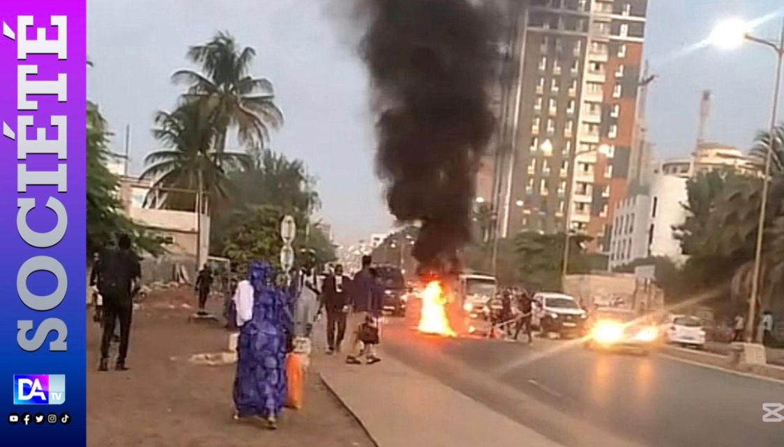 UCAD : Tension au campus Cheikh Anta Diop, les étudiants face aux forces de l’ordre dès l’aube
