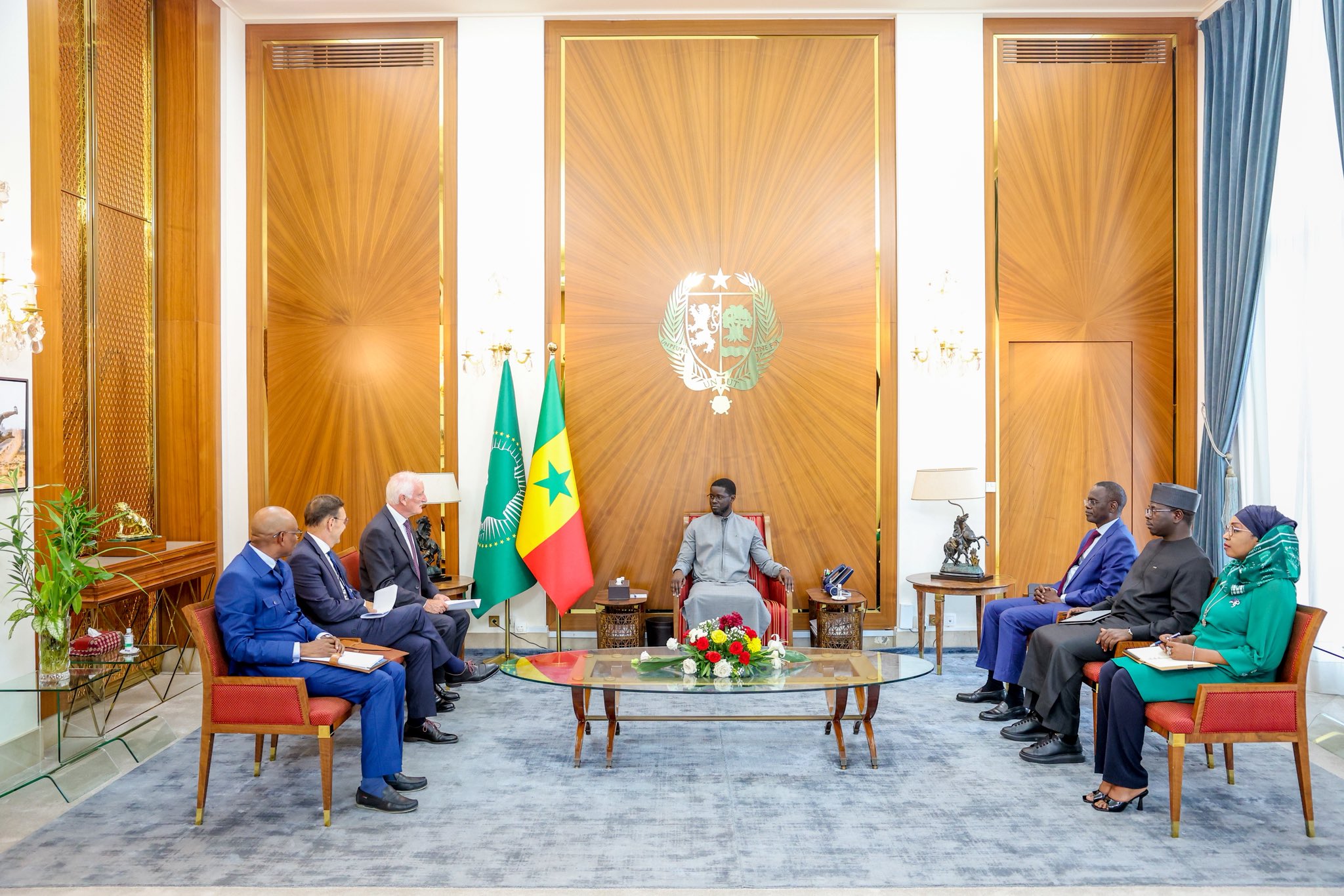 Audience au Palais : Le PDG d’Endeavour Mining Group, Ilan Cockerill, reçu par le PR Bassirou Diomaye Faye