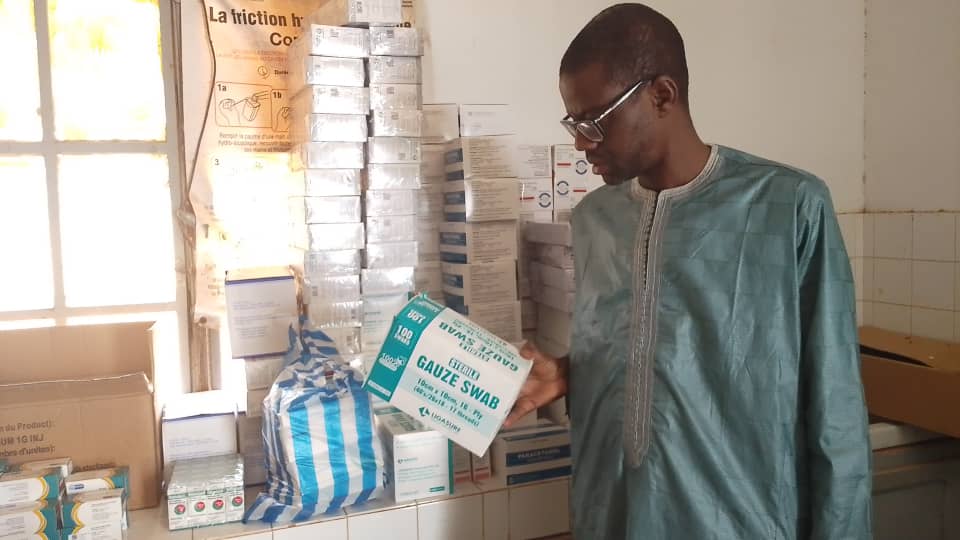 Kamb : Pour une meilleure prise en charge sanitaire, la municipalité met à disposition des médicaments d’une valeur de 5 millions de FCFA