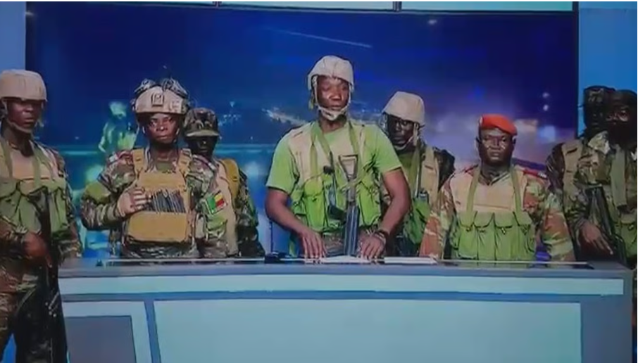 Bénin: des militaires annoncent à la télévision publique «démettre de ses fonctions» le président Talon