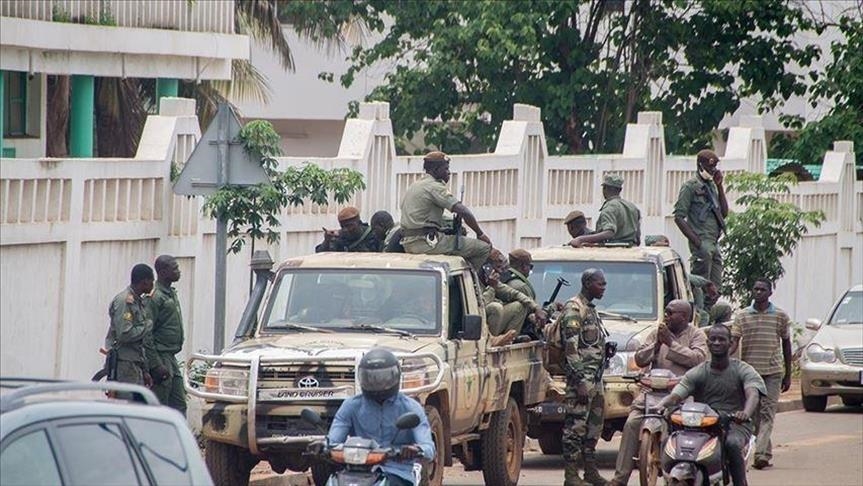 Bénin: une douzaine de militaires arrêtés, dont les auteurs de la tentative de coup d'État (sources militaires et sécuritaire)