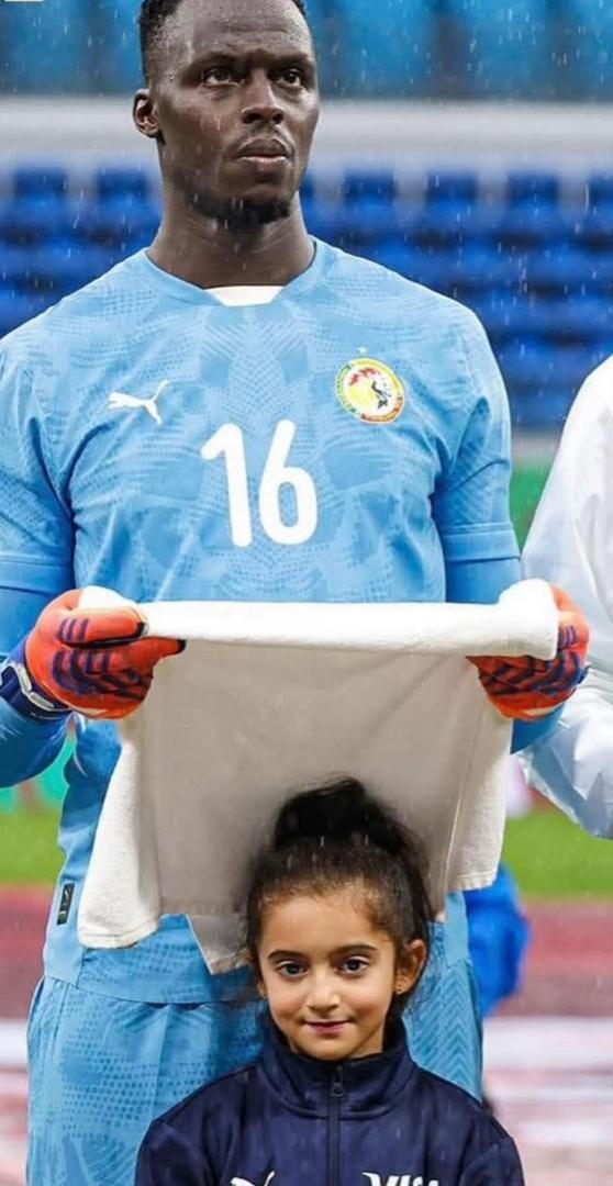 CAN 2025- Image virale : Édouard Mendy, le geste qui touche les cœurs