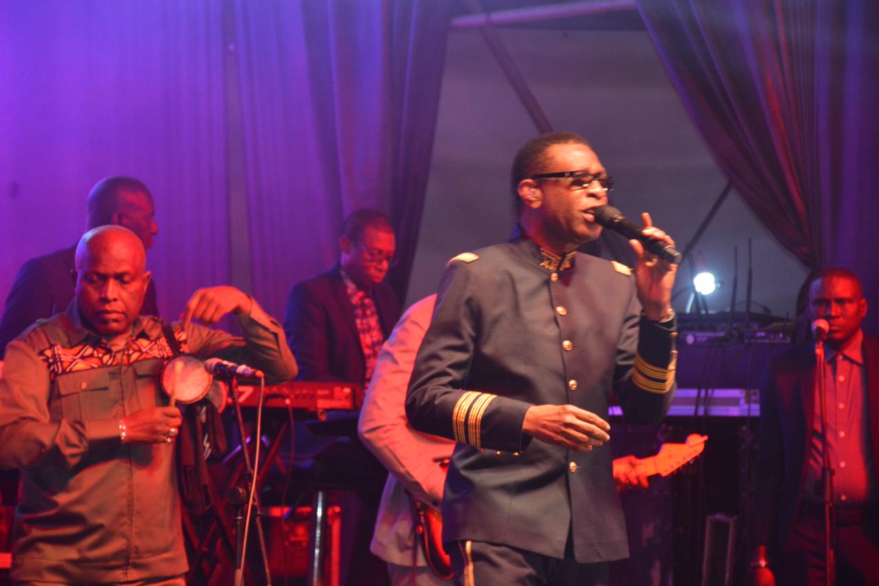 [ Images] Soirée de gala des Forces armées  : Youssou Ndour "met le feu" à la Base navale Amiral Faye Gassama