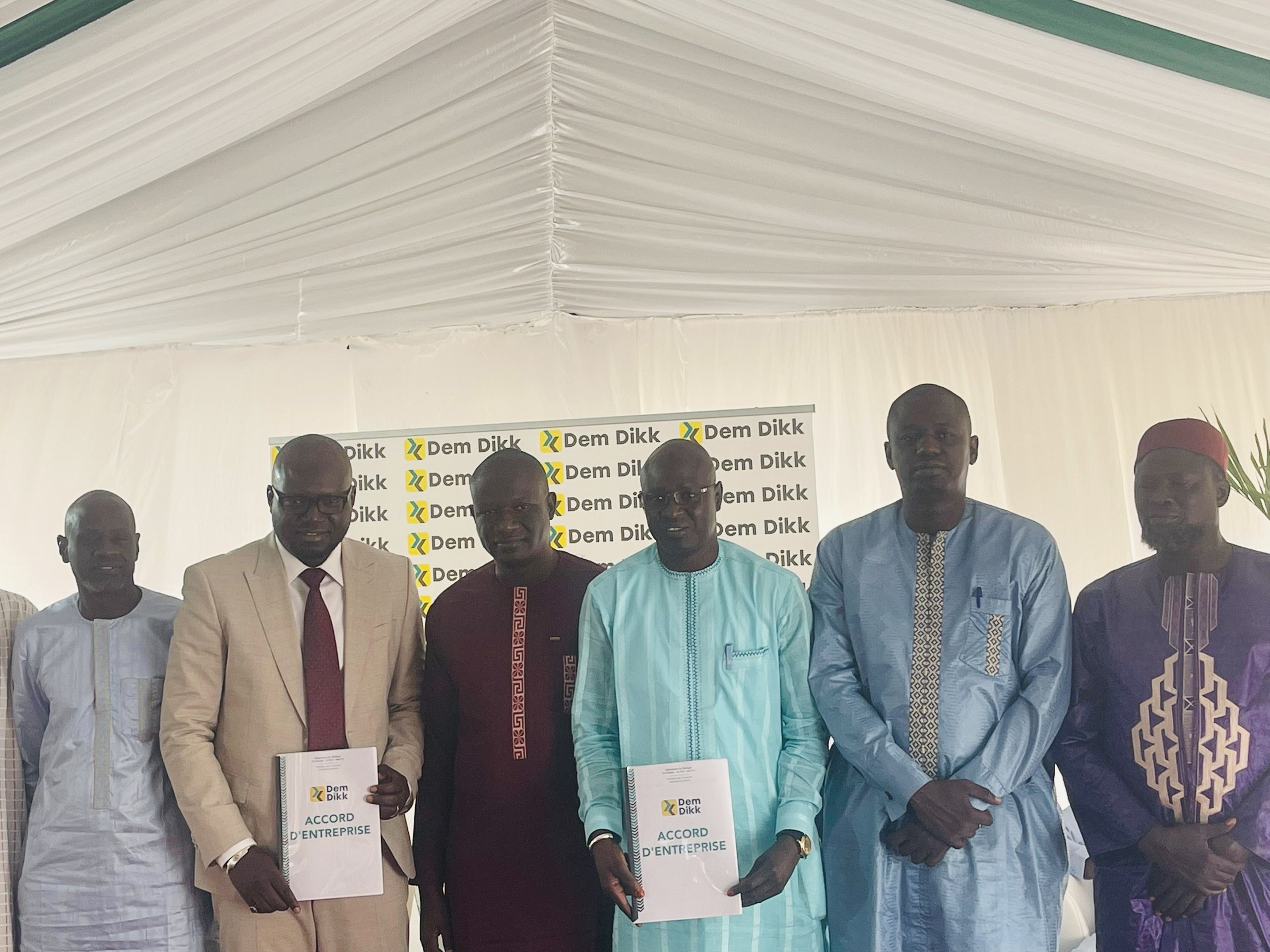 Dakar Dem Dikk signe un accord d'entreprise historique pour améliorer les conditions de travail