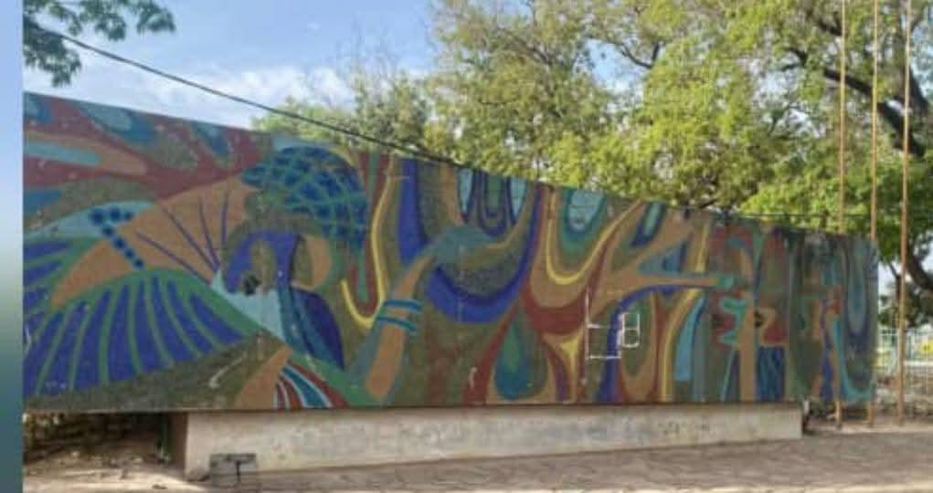 Thiès / Destruction d'une œuvre d'art mosaïque : la toile s'enflamme entre indignation et reconnaissance