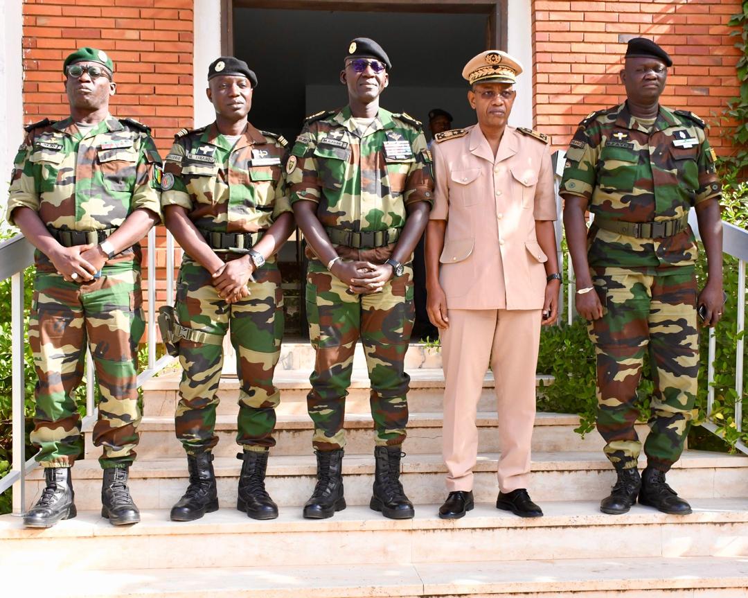 Armée : le CEMGA Mbaye Cissé entame sa tournée d’adieu dans les zones militaires