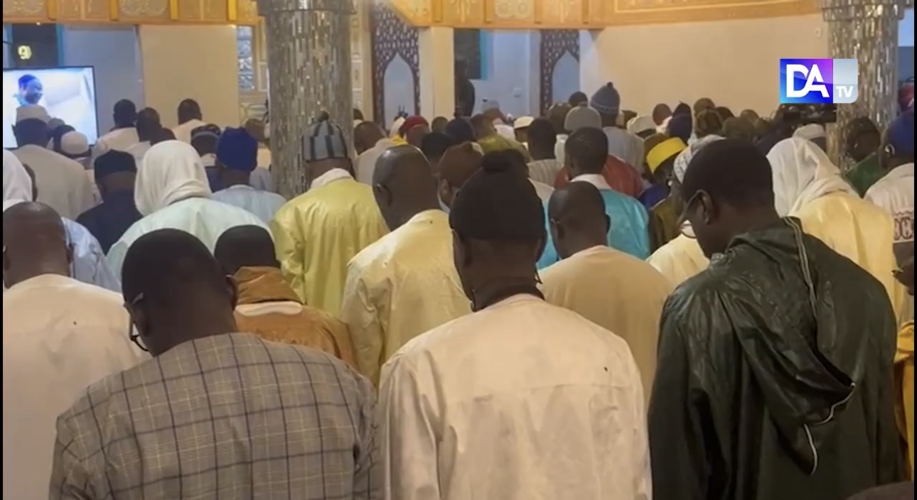 Senegalese Mosque Opens: La Grande Mosquée Serigne Baye Abo Sall