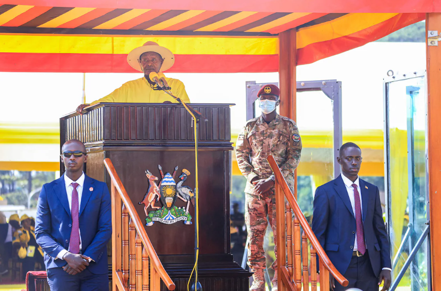 L’Ouganda coupe l’accès à internet avant des élections ce 15 janvier: l’opposition dénonce un “État militaire”