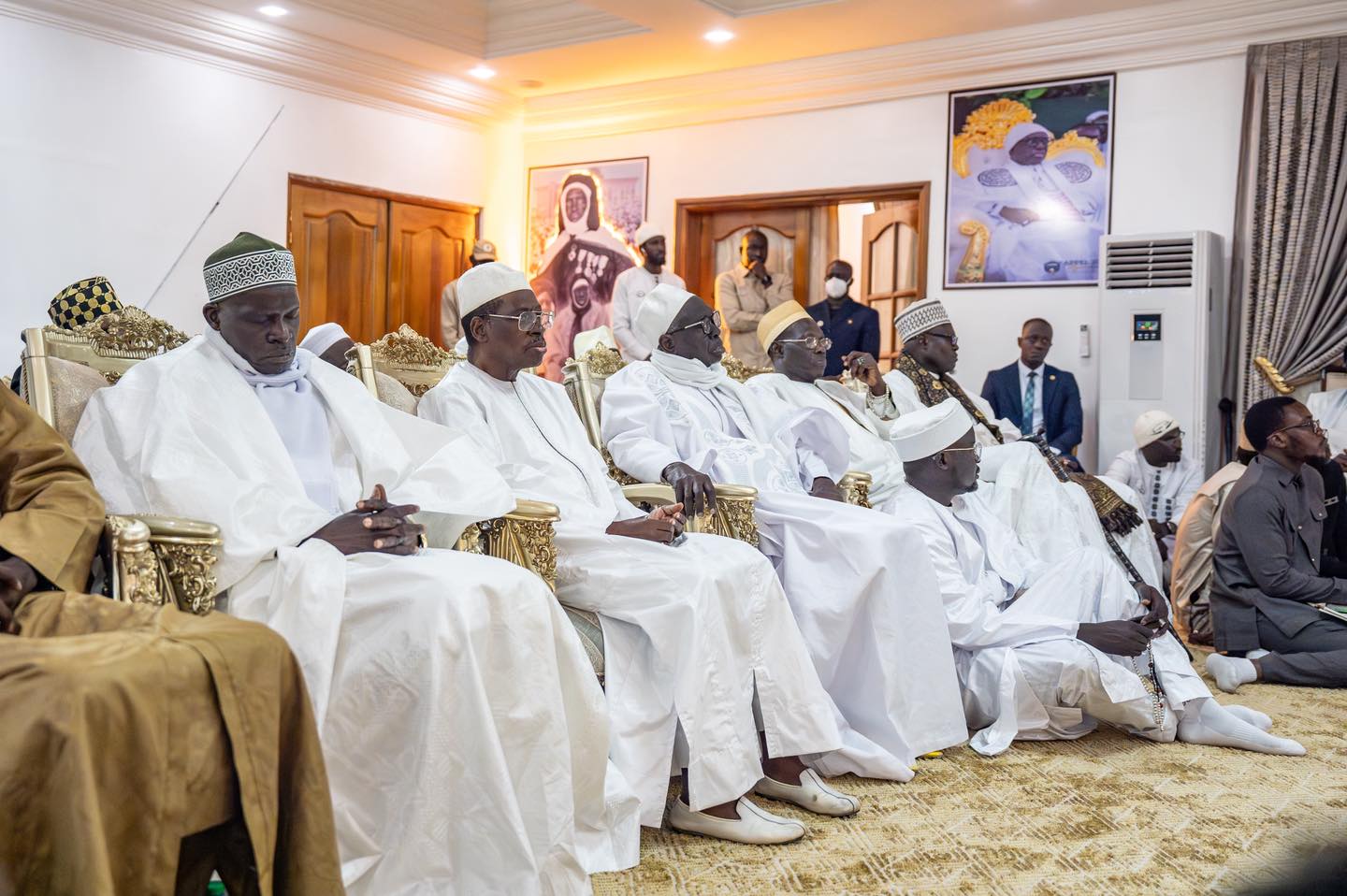 146ᵉ Appel des Layène : le Président Diomaye Faye chez le Khalife général des Layène pour recueillir des prières