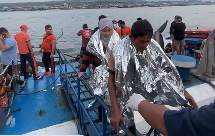 Un ferry fait naufrage aux Philippines: au moins 18 morts et 24 disparus