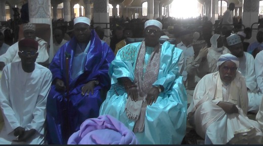 Kaolack : Le Khalife mondial de la Tidianya rend visite aux khalifes de Médina Baye et de Léona Niassène