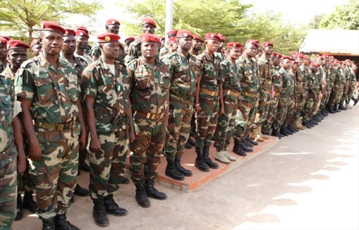 Un camp de l'armée malienne attaqué