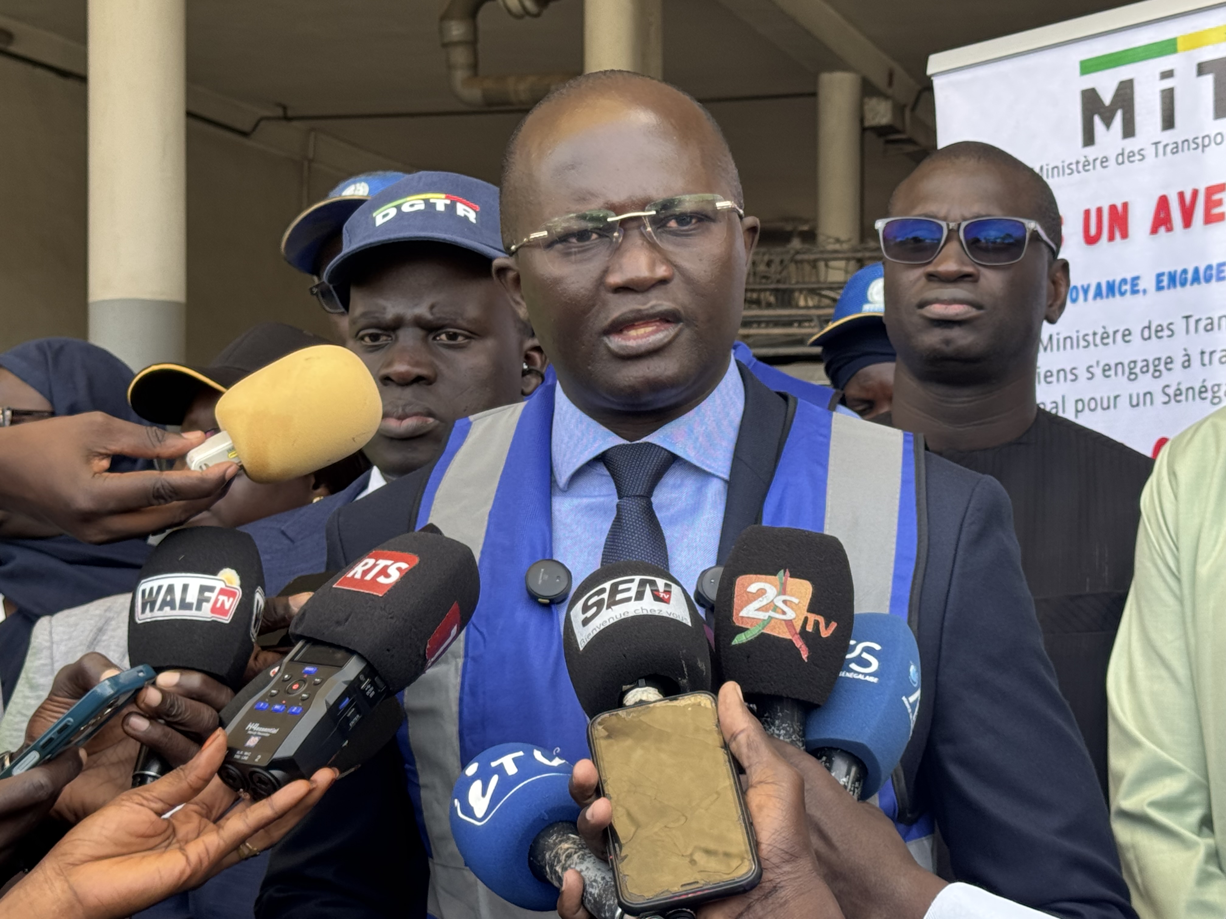 Sécurité routière : L'opération de contrôle technique des  minicars « Cheikhou Charifou », lancée