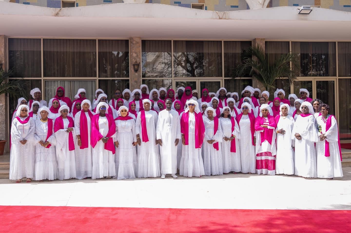 8 Mars : Bassirou Diomaye Faye rend hommage aux femmes et appelle à renforcer leurs droits