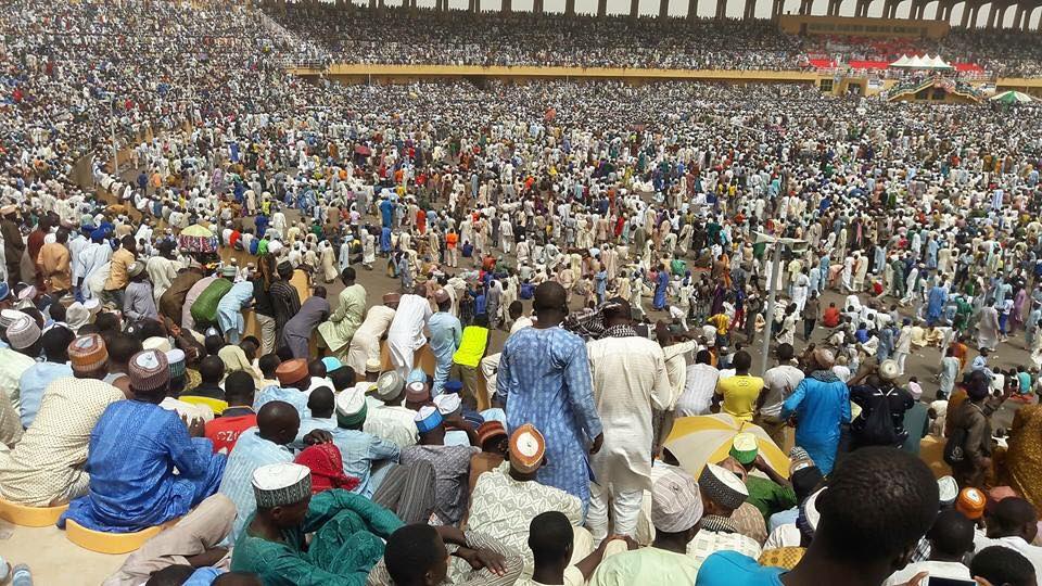 Nigéria : Plus de 5 millions de talibés de Baye Niass prennent d'assaut un stade 
