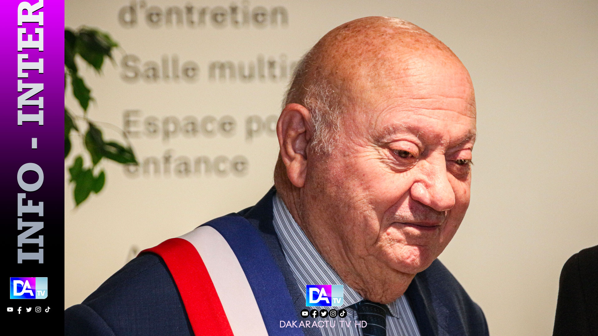 Issy-les-Moulineaux: André Santini (UDI), maire depuis 1980, réélu