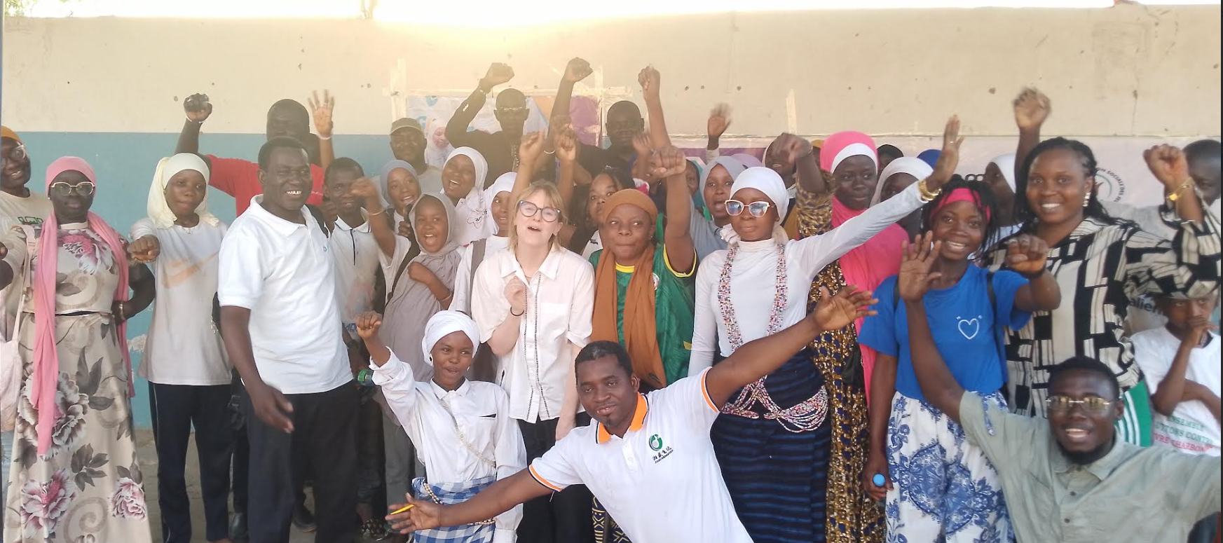 ‎Lutte contre les MGF à Kolda : Roishe Milre (coopération Britannique) visite les clubs de jeunes filles leaders pour leur engagement...