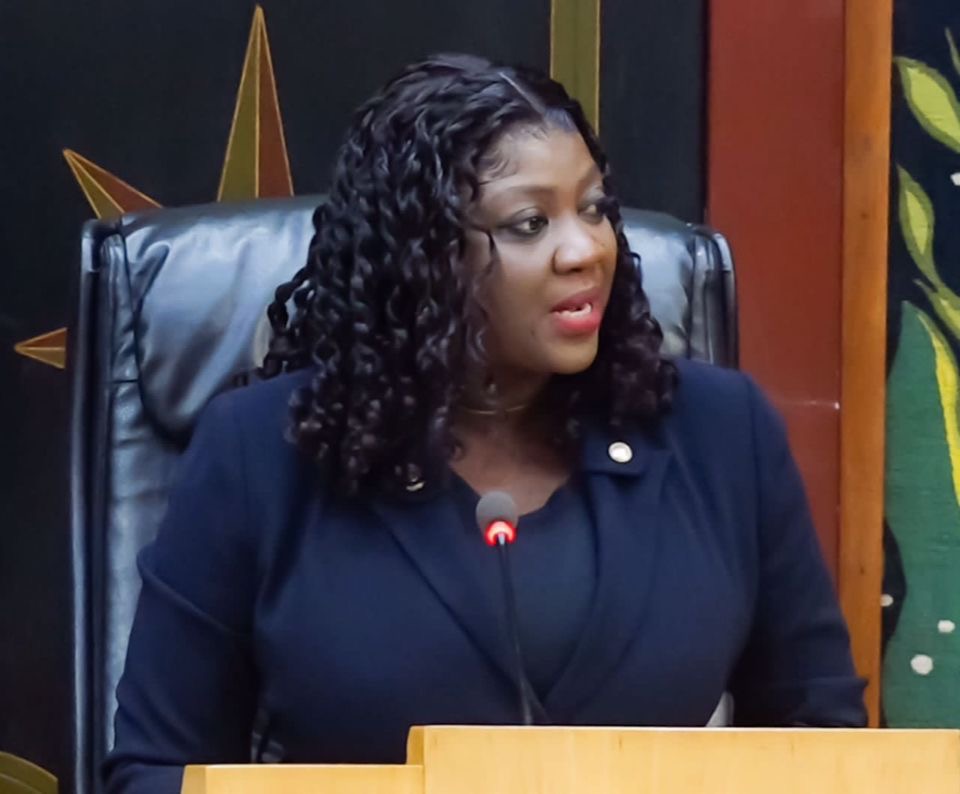 Sira Ndiaye, ancienne vice-présidente de l’AN : « Il n’existe aucun moyen légal de faire siéger Ousmane Sonko à l’Assemblée nationale »