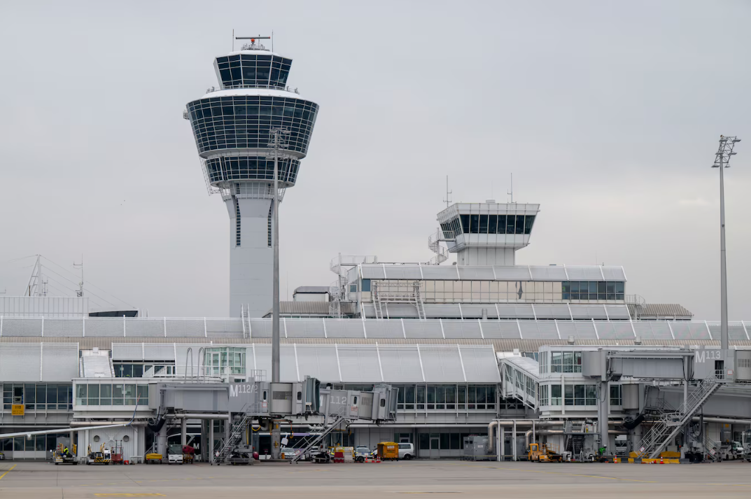 L’aéroport de Munich suspend ses vols temporairement après l’observation présumée d’un drone