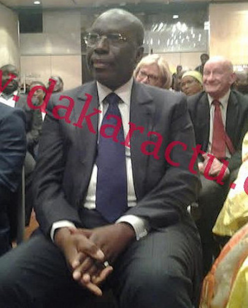 PORTRAIT : Maestro ou Pape de la Sape ? Monsieur PAPE, ce sénégalais qui rhabille Paris!